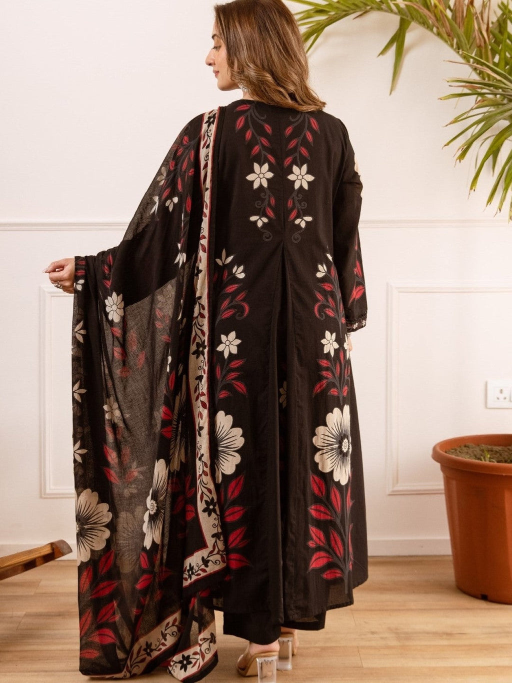 Karen Onyx cotton suit set