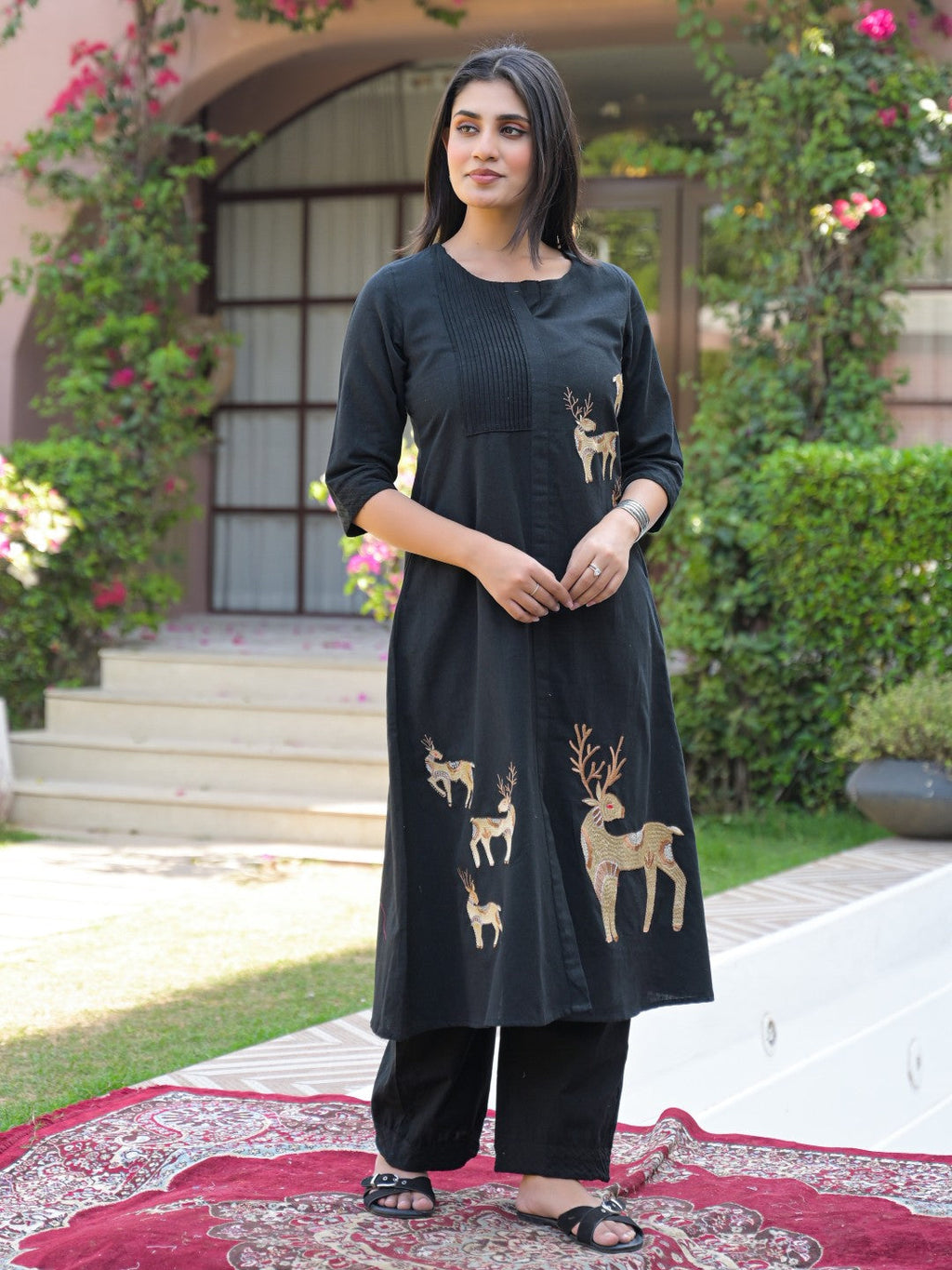Mayri Onyx embroidery cotton kurta pant set