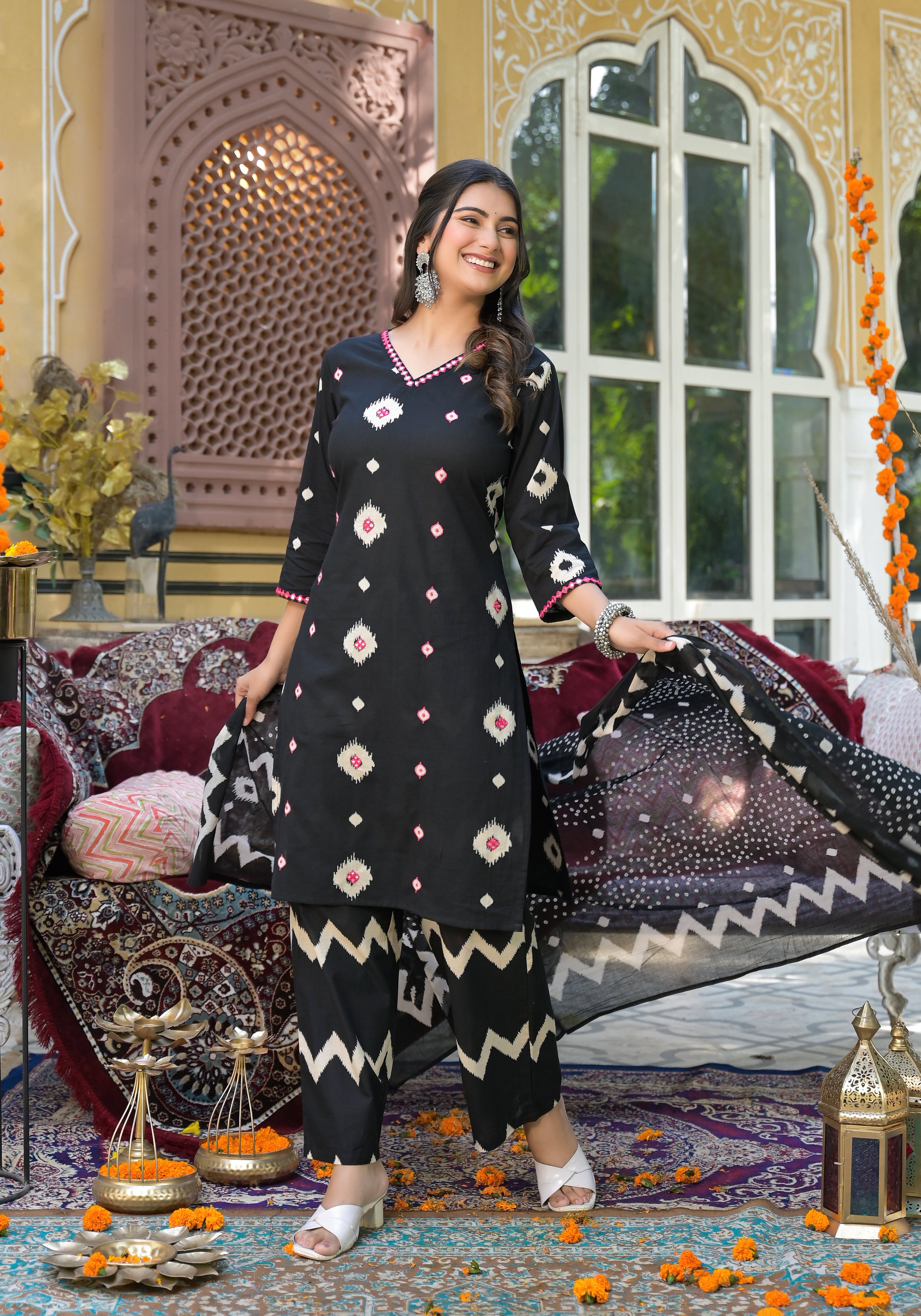 ARANYA ONYX IKAT PRINT COTTON SUIT SET
